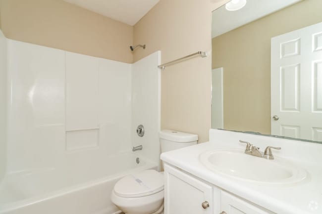 Building Photo - 692 Coventry Dr Rental