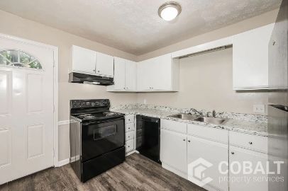 Photo - 3499 Creekview Pl