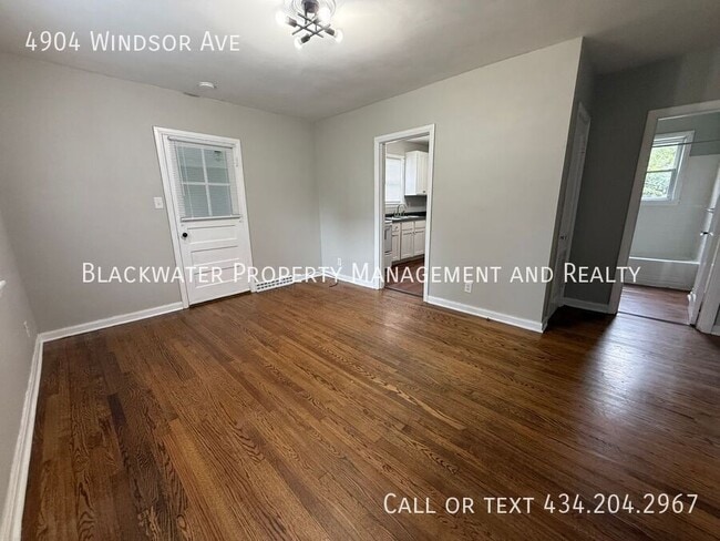 Photo - 4904 Windsor Ave