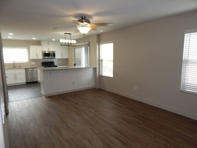 Photo - 2 Bedrooms - 2.5 bathrooms - Large Loft Area