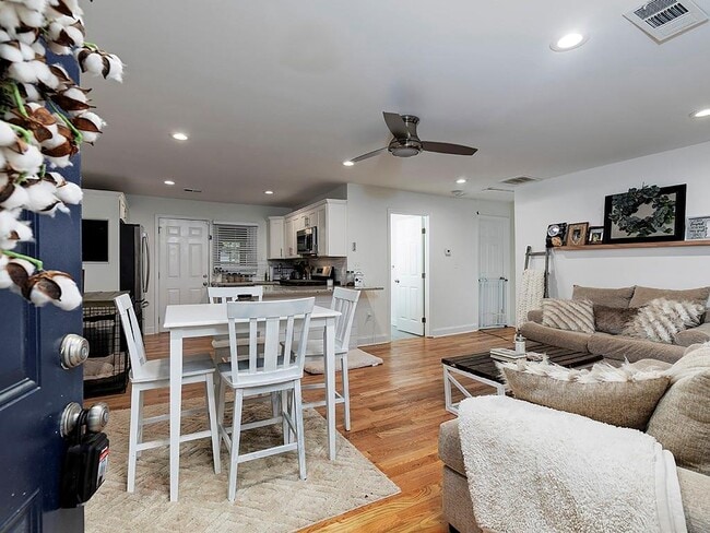 Photo - 3940 Forrest Ct