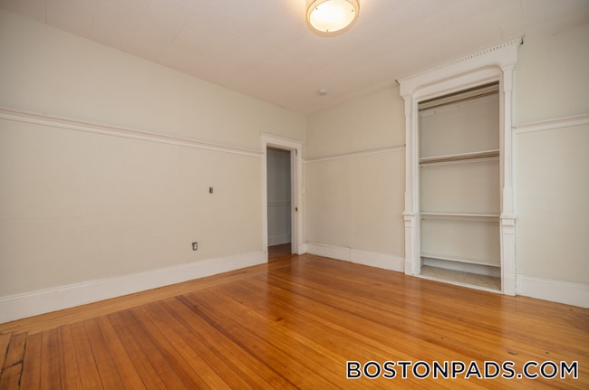 Photo - 339 Allston St Unidad U2