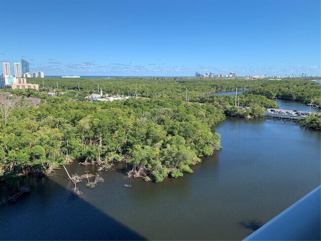 Photo - 16385 Biscayne Blvd Unit 1417