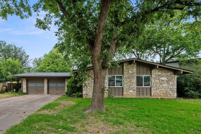 Photo - 3100 Whiteway Dr Casa