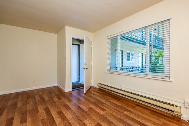 Photo - 420 S Third St Unit 20