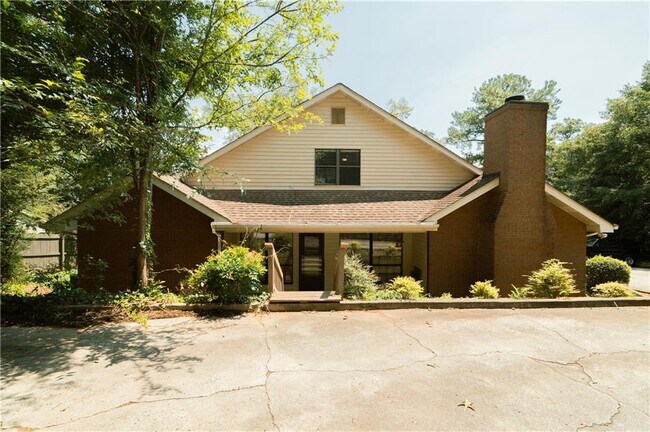1256 Minhinette Dr