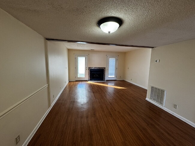 Photo - Townhouse for Rent Unit 93