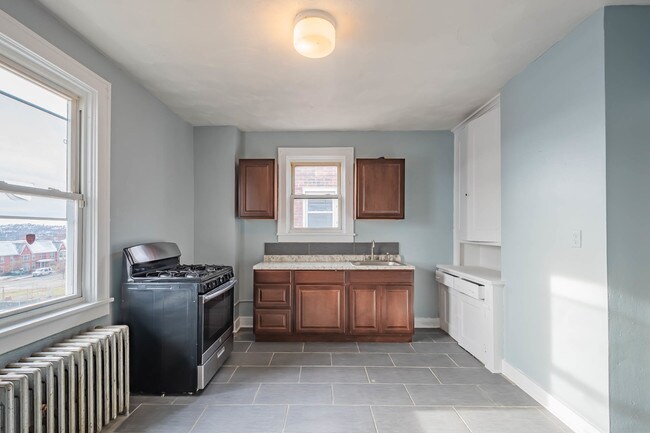 2118 Bedford Ave Unit 2