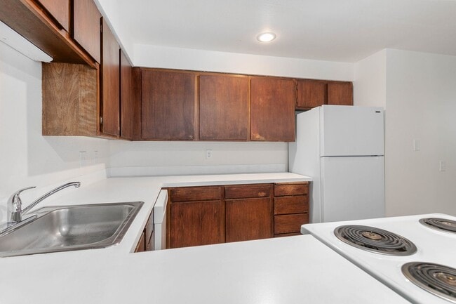 Photo - Glacier Park Apartments