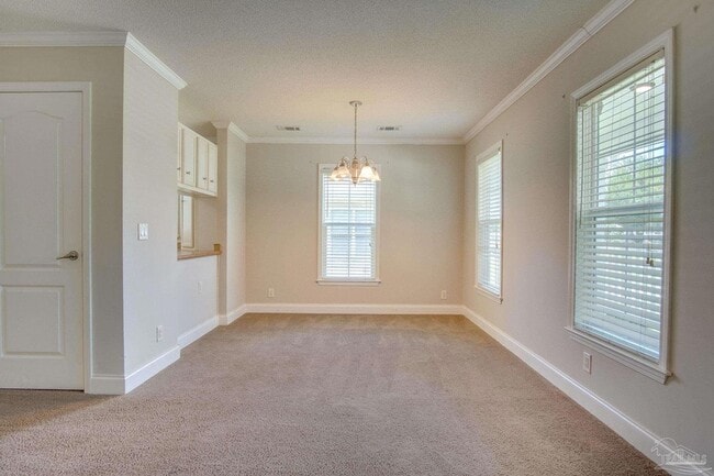 Photo - 727 Bremen Ave