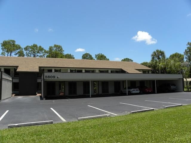 Building Photo - 5825 Rattlesnake Hammock Rd Unit 107