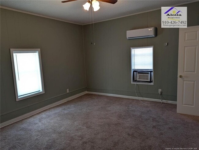 Photo - 400 McLeod Rd