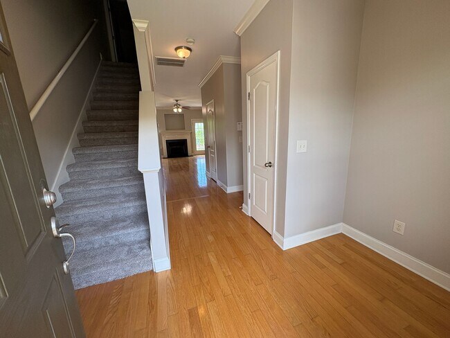 Photo - 735 Tulip Grove Rd