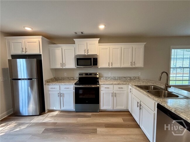 Photo - 295 Gordon St