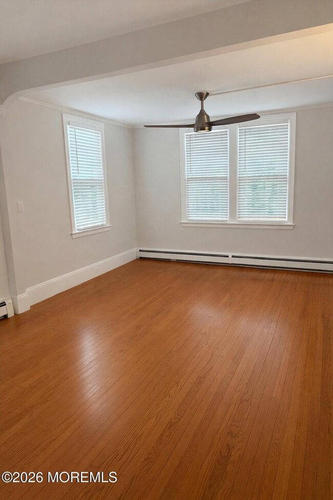 Photo - 187 E Bergen Pl