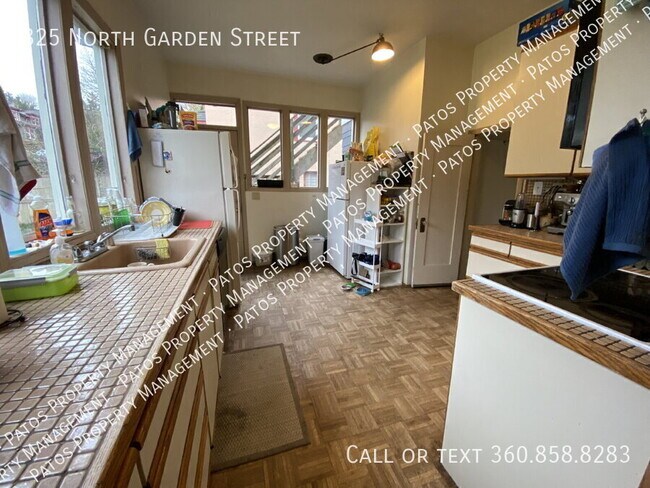 Photo - 825 N Garden St