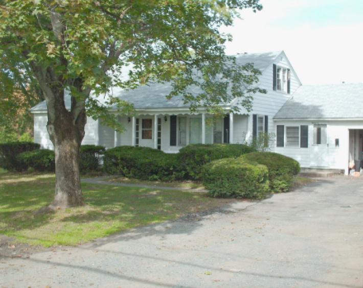Photo - 405 Amity St House