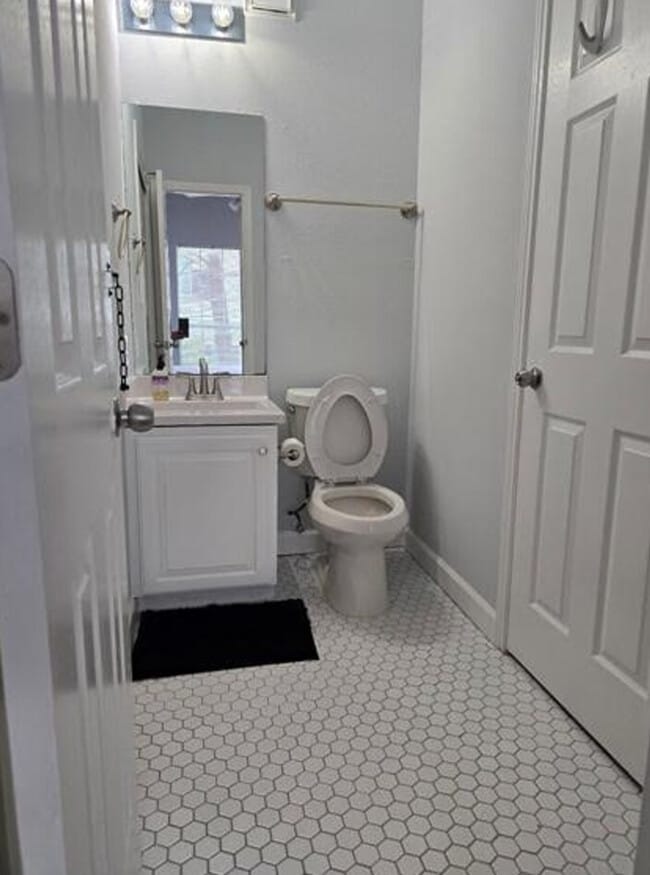 Photo - 909 W 23rd St Unit ID1318655P