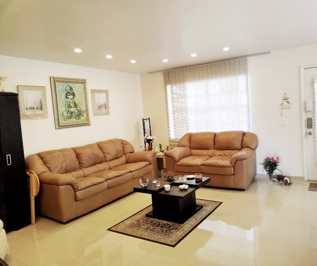 Photo - 321 Piedmont G