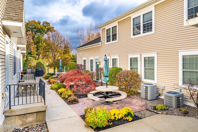 Photo - 1112 Western Ave