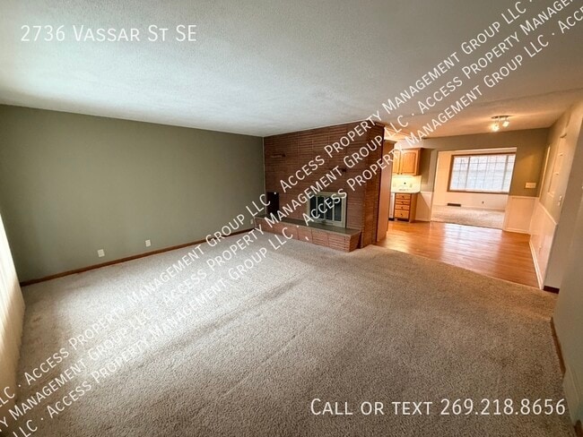 Photo - 2736 Vassar Dr SE