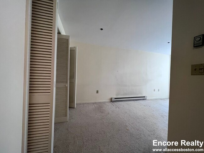 Photo - 195 Park Dr Unidad E