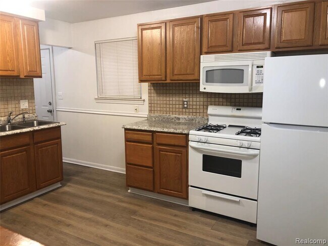 Photo - 18633 Negaunee