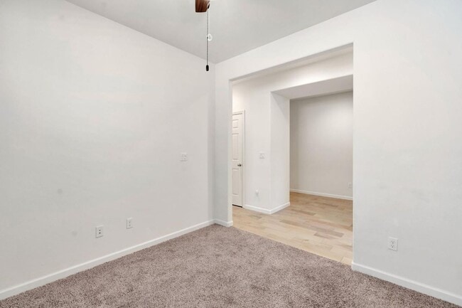 Photo - 2153 Lombard Ln