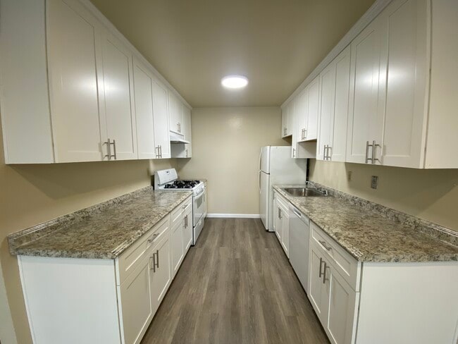 Spacious Galley Kitchen - 428 89th St Unit 1