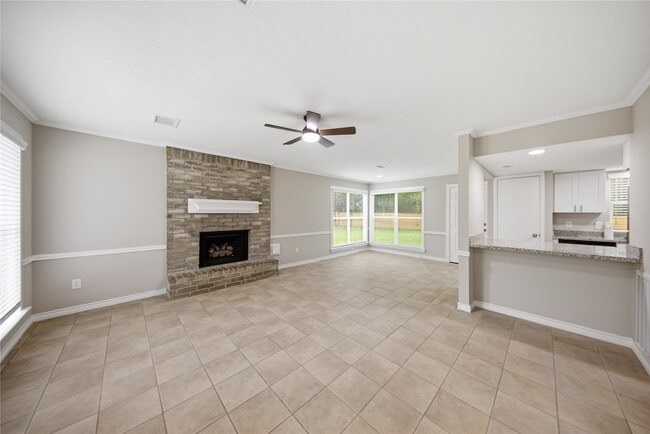 Photo - 21 Oldstream Ct