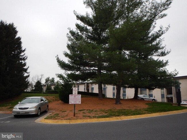Building Photo - 14618 Bauer Dr Unit 1 Rental