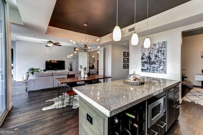 Photo - 1820 Peachtree St NW Unidad 1003