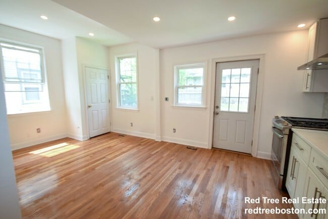 Photo - 32 Cedar St Unit 1