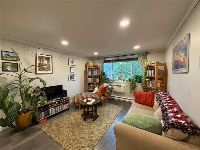 Photo - 326 Broadway Unit 19