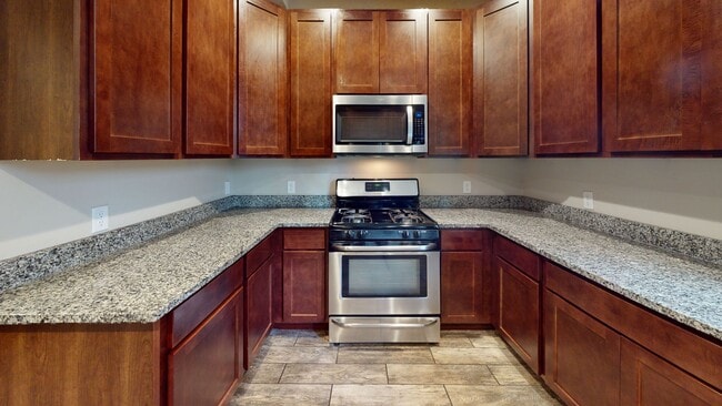 Photo - Affordable 6-Bedroom3 bath House Close to U of M Campus