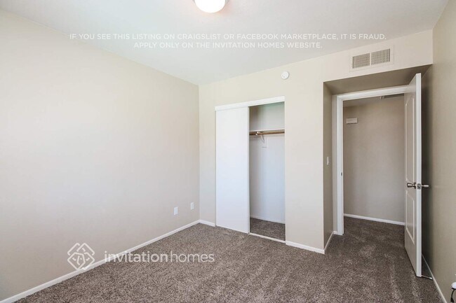 Photo - 11616 N 66th Dr