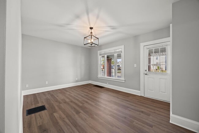 Photo - 2876 Indianola Ave