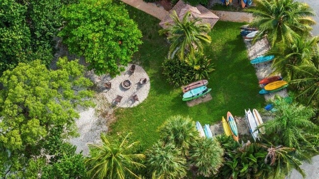 Manatee Bay Apartments