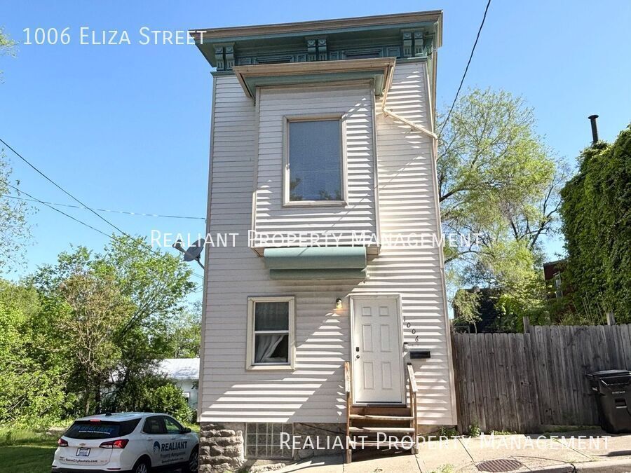 Photo - 1006 Eliza Street-