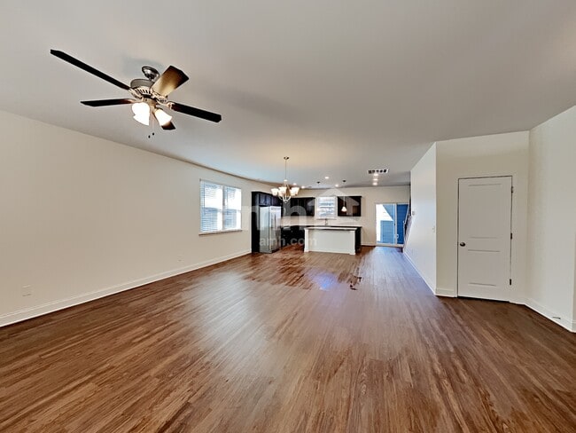 Photo - 205 Stowe Rd