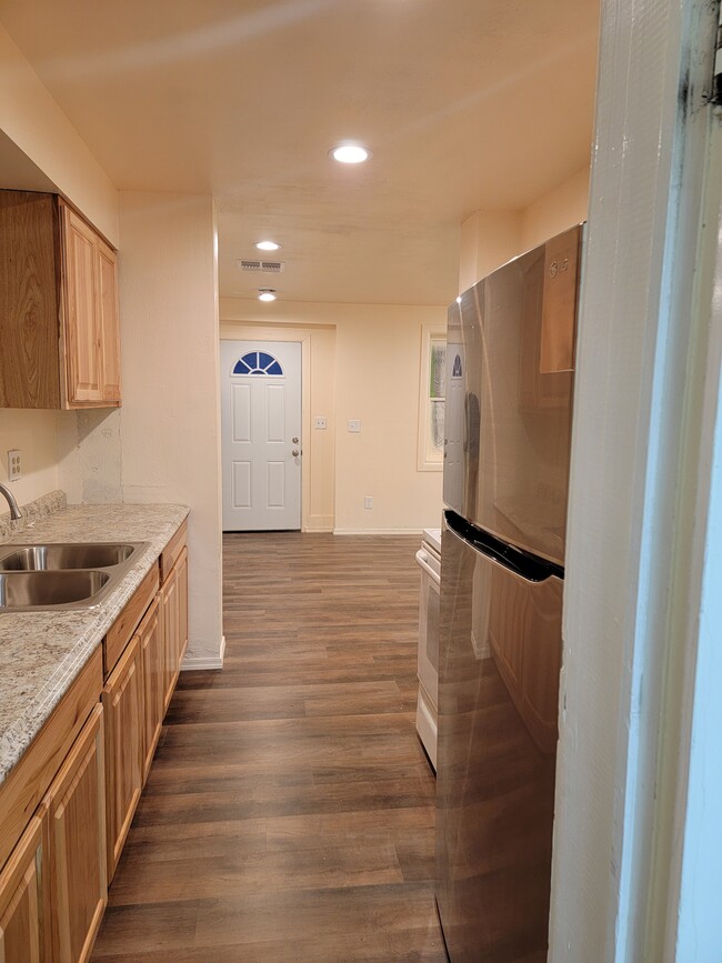 Photo - 214 W Aspinwall St House