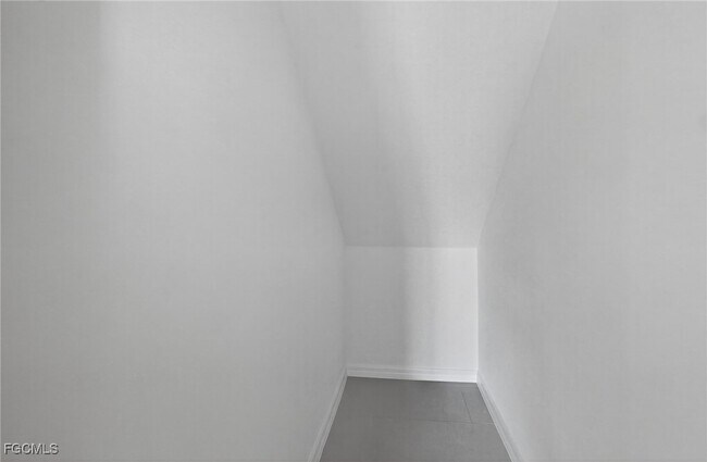 Photo - 19525 Fairhill Ct