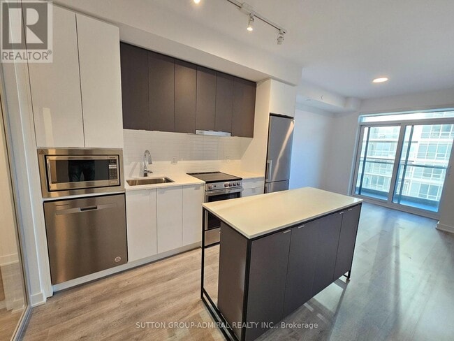 Photo - 30 Upper Mall Wy Unit 2408