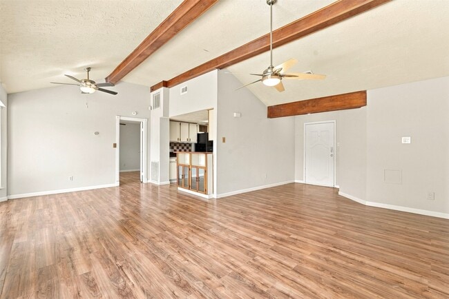 Building Photo - 7623 Kite Hill Dr
