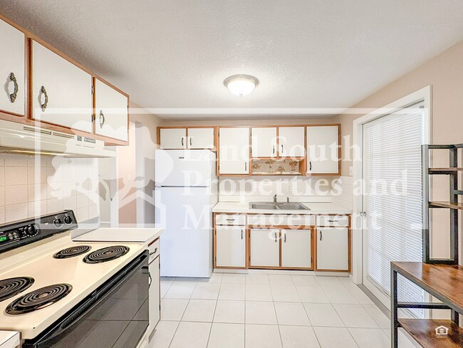 Photo - 2126 Smithfield Pl