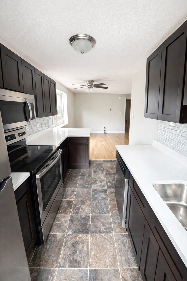 Photo - Fieldbrook Apartments