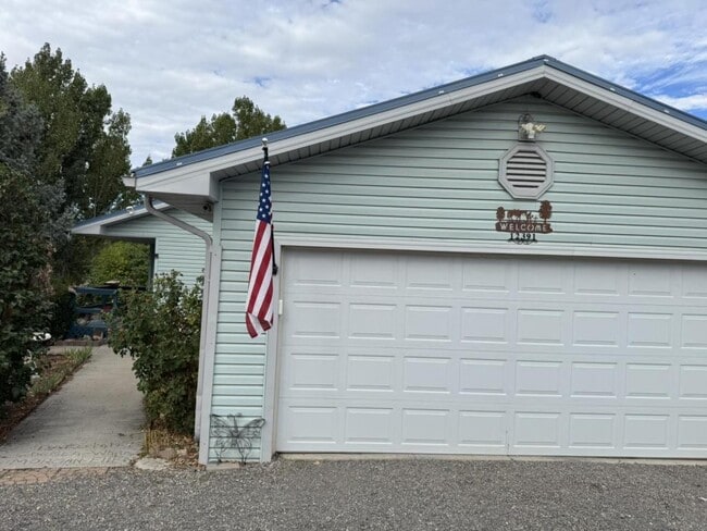 Building Photo - 12391 Rockhill Rd