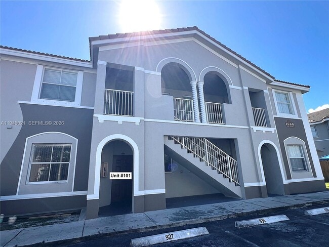 Photo - 1660 SE 29th St Unidad 101