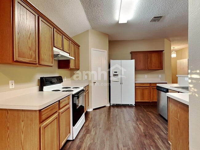 Photo - 1420 Mosscreek Dr