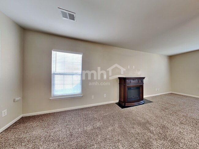 Photo - 417 Green Park Ln